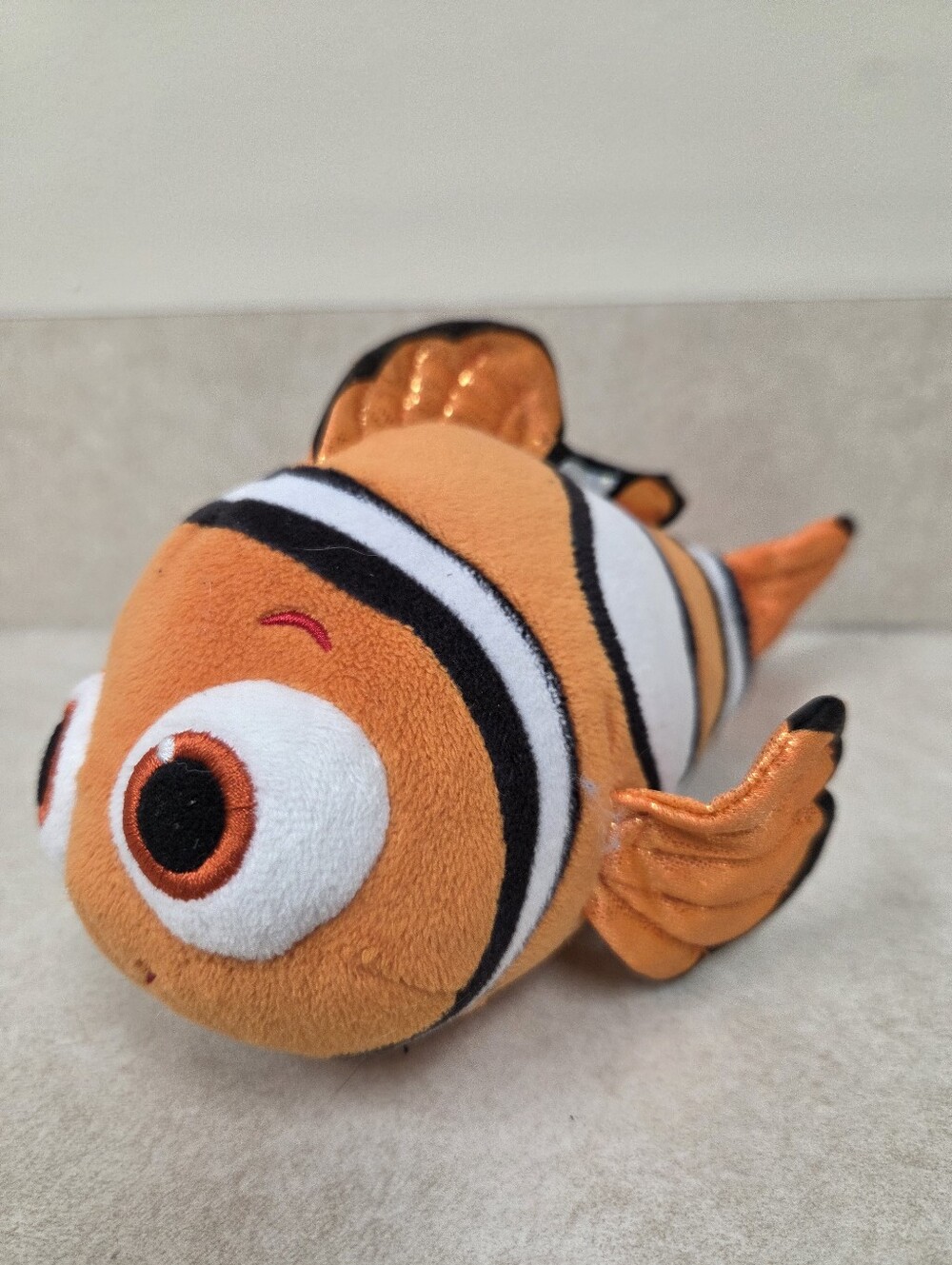 TY Sparkle Disney's Pixar Finding Nemo 8in. "Nemo" Plush